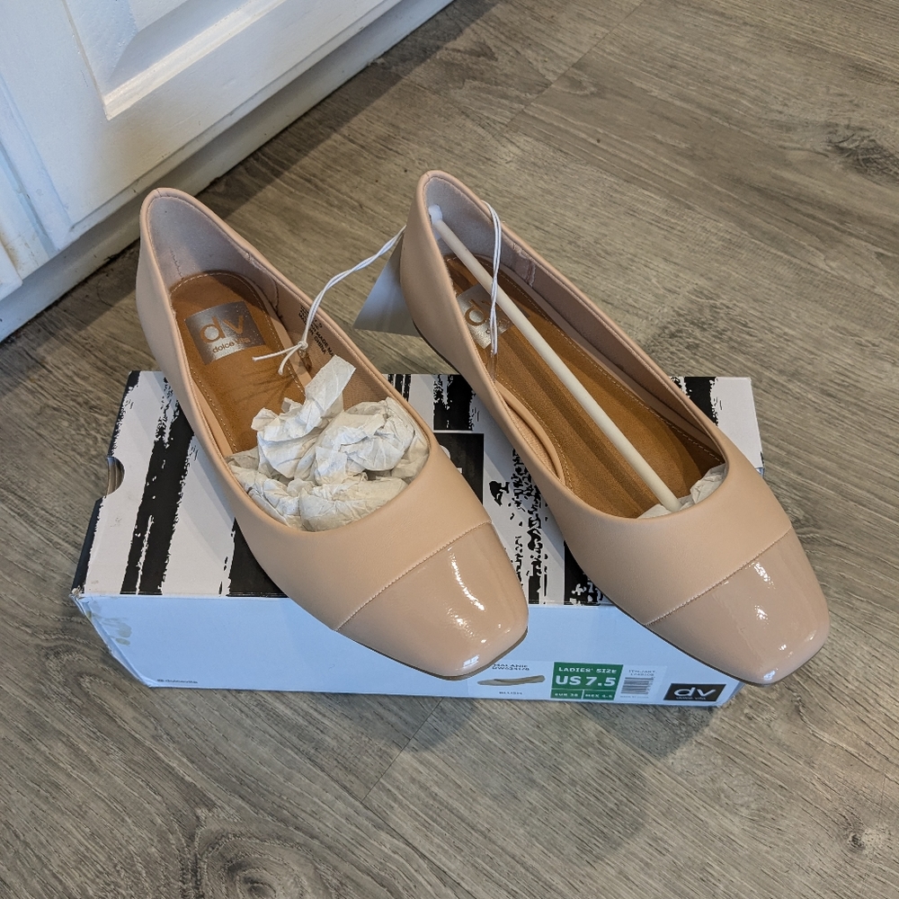 DV By Dolce Vita Women's Malanie Flats Blush